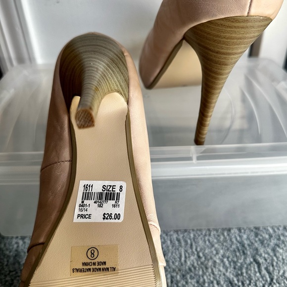 Light Pink Open Toe Heels by Paprika Size 8 - Picture 4 of 4